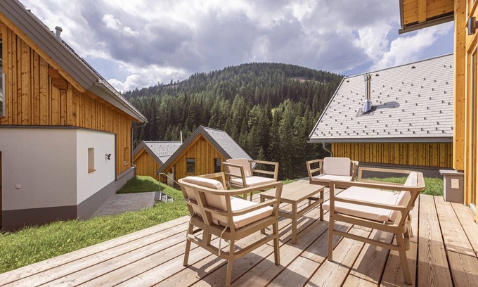 Schonberg Ski Chalet | Chalet #3 with 3 bedrooms and sauna