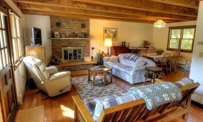 Ellicottville Ski Chalet | Chalet ∙ 4 bedrooms ∙ 10 guests