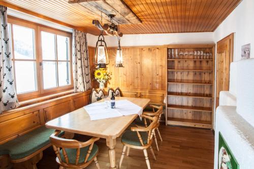 Saalbach-Hinterglemm Ski Chalet | Chalet Appartement Alpenherz