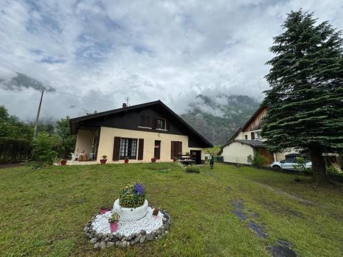 Le Bourg-d'Oisans Ski Chalet | Chalet Chez Laba