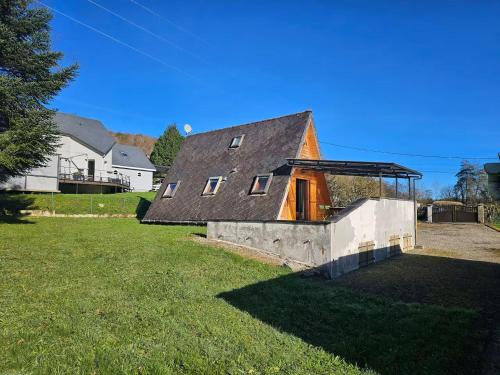 Pouzac Ski Chalet | Chalet cosy avec vue dégagée