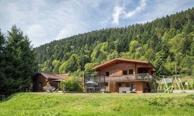 Rochesson Ski Chalet | Chalet du Bouchot 2: private spa, play area, 4p