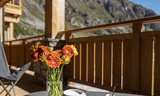 Val-d'Isere Apartment | Chalet Hôtelier 4*Les Équinoxes - At the foot of the slopes