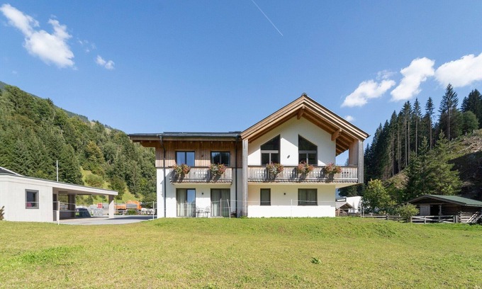 Vorderglemm Ski Chalet | Chalet in Saalbach near Ski Lift