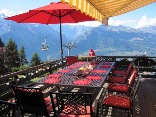 Nendaz Ski Chalet | Chalet Lisa Ski-in, ski-out Well equipped