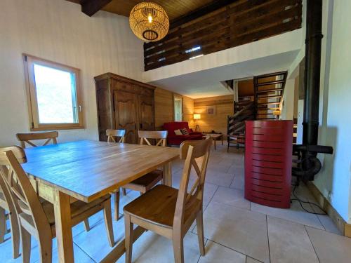 Beaufort Ski Chalet | Chalet rénové 12 pers, 5 ch, parking, poêle, sud-ouest - FR-1-342-321