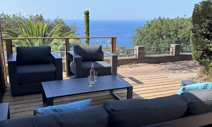 Boulouris-sur-Mer Ski Chalet | CHALET WITH EXCEPTIONAL SEA VIEW