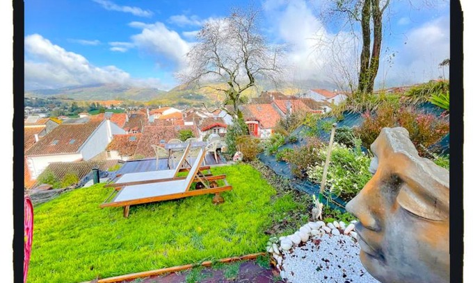 Saint-Jean-Pied-de-Port Bed & Breakfast | Chambres d'Hôtes Maison E.Bernat