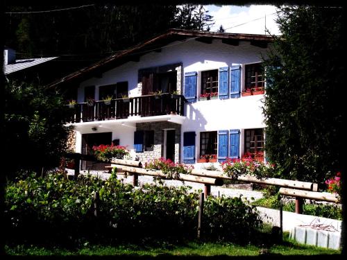 Chamonix-Mont-Blanc Hostel | Chamonix Lodge