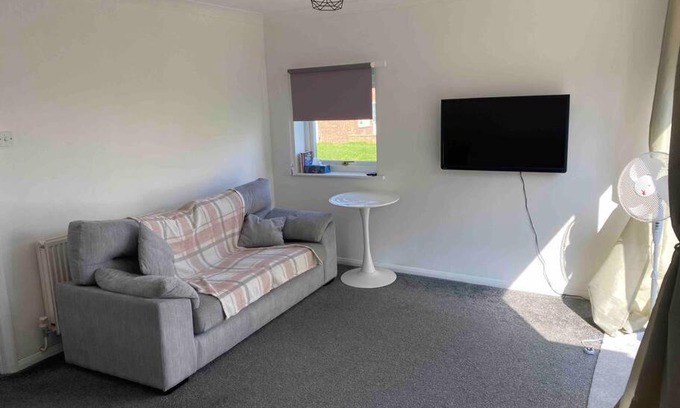 Newmarket House | Charlie’s House Newmarket