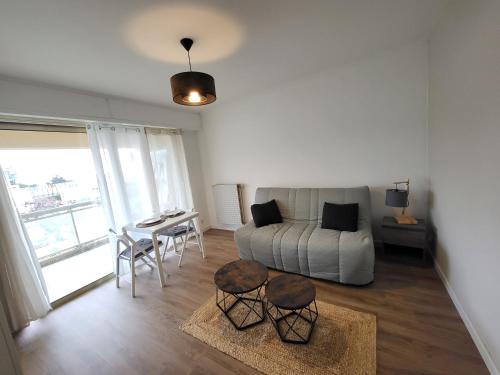 Saint-Laurent-du-Var Apartment | Charmant studio