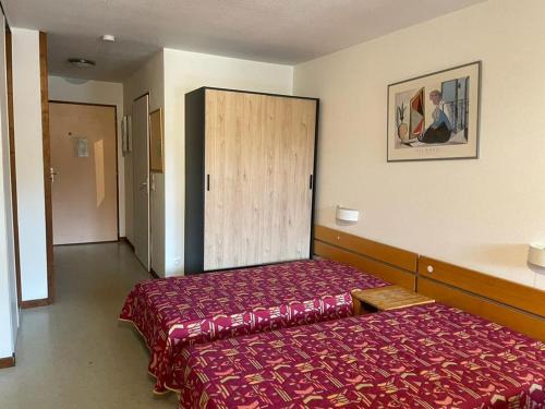 Brides-les-Bains Apartment | Charmant studio avec balcon et parking - Proche centre et Thermes - 4 pers. - FR-1-512-79