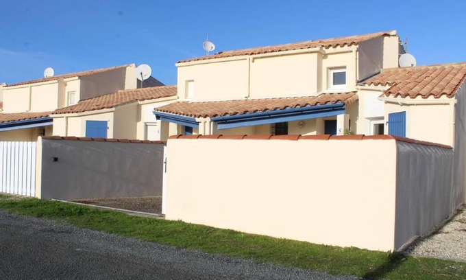Saint-Denis-d'Oleron House | Charmante maison avec piscine, 6 couchages, proche plage - Saint-Denis-d’Oléron - FR-1-246A-154