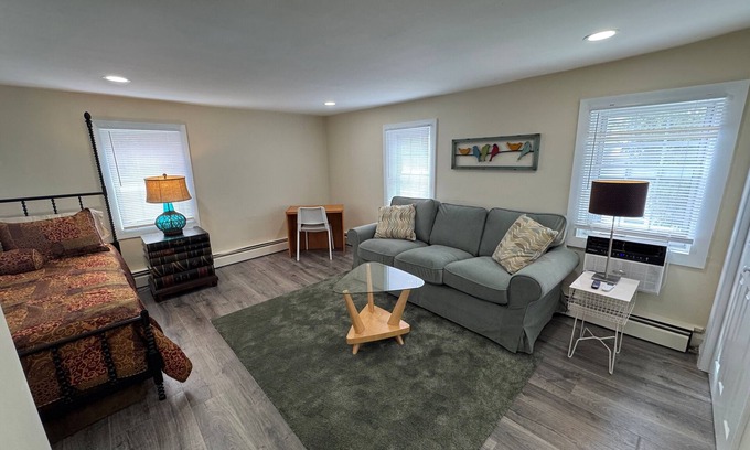 Westminster Apartment | Charming 1-Bedroom Loft in Welcoming Westminster with AC - 3rd Floor