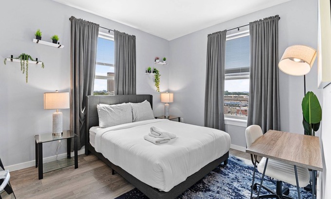 Everett Apartment | Charming 1BR Near Encore 9572