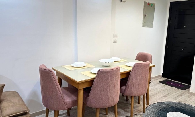 Ash-Shruq House | Charming 2-bedroom building in Madinty, Cairo Governorate with WiFi, AC