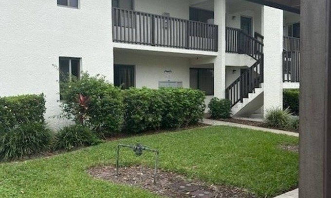 Cypress Lake Condo | Charming 2-bedroom end unit condo 16 unit complex