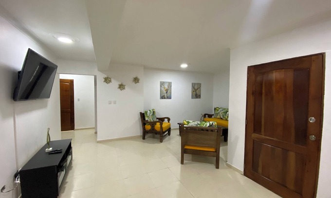 Ensanche Quisqueya Apartment | Charming 3-bedroom apartment with AC and WiFi in Santo Domingo