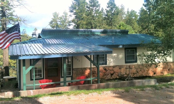 Cloudcroft Cabin | Charming 3-bedroom cabin in Cloudcroft