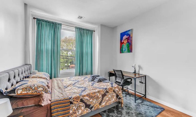 West New York Apartment | Charming 3BHK - 15 mins bus ride to Time Sq., NYC