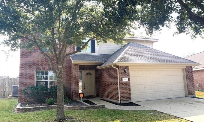 Spring Apartment | Charming 4-BR Home for Rent!