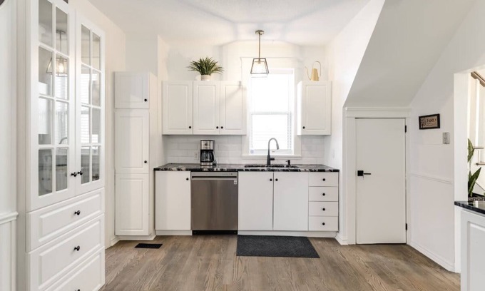 Arnprior House | Charming and Newly Renovated home in Arnprior