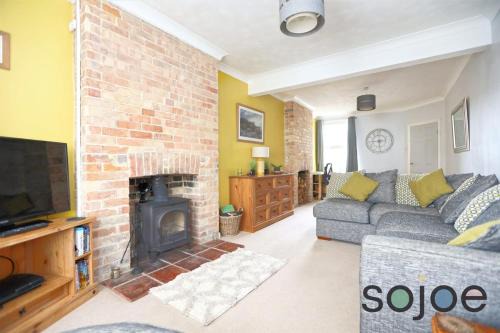 Lowestoft House | Charming and spacious 3 bedroom house very close to the beach