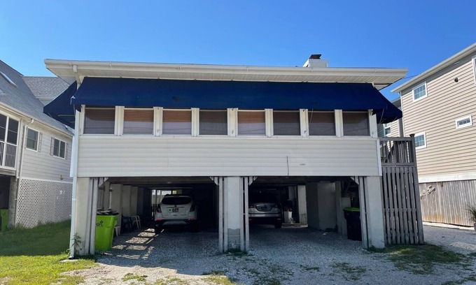 Dewey Beach Cottage | Charming Bayside Cottage in Dewey Beach: Relaxing Decks, Porches & Private Rooms