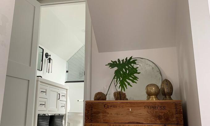 Camp Hill House | Charming Cape Cod close to downtown Harrisburg
