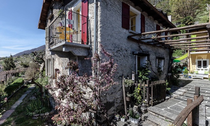 Gordola Cottage | Charming Cottage near Locarno/ Lake