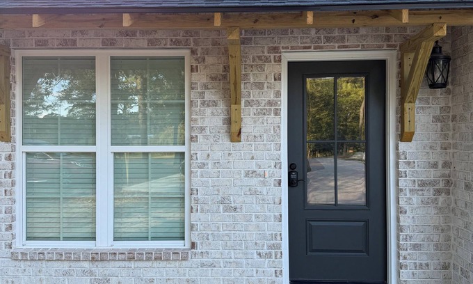 Dothan Cottage | Charming cottage with a peaceful setting in lovely Dothan