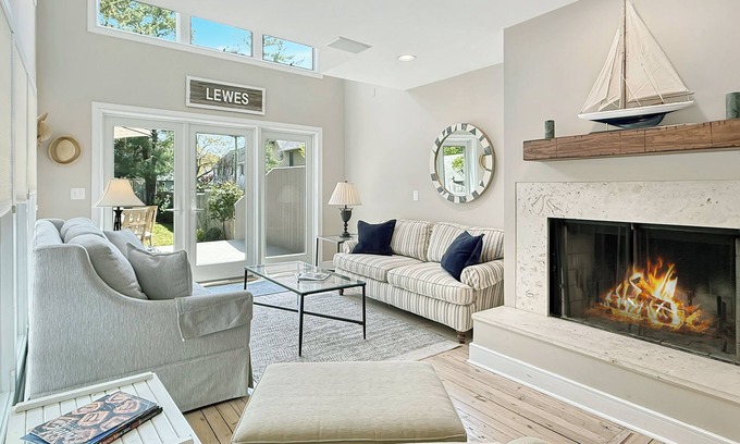 Lewes House | Charming Guesthouse In The Center of Historic Downtown Lewes