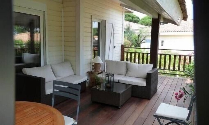 Gassin Ski Chalet | Charming house in a private, wooded and quiet park.