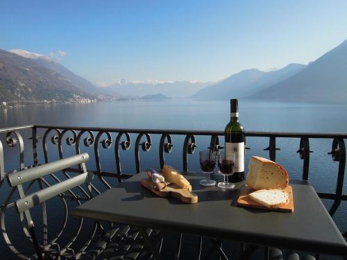Argegno Apartment | Charming house with private dock on Lake Como
