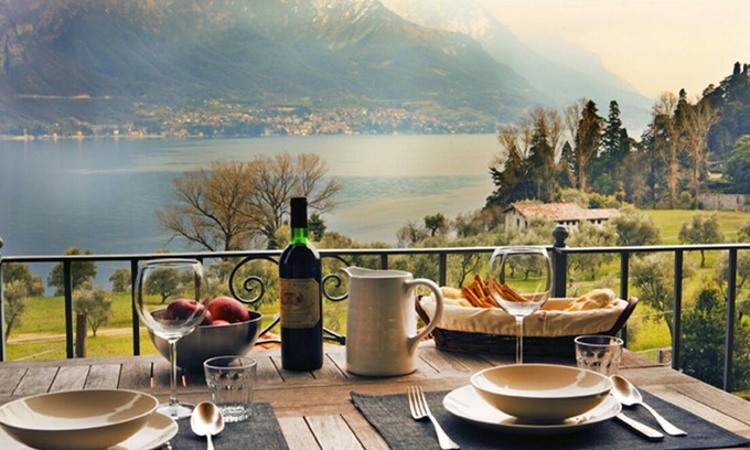 Bellagio Apartment | Charming Lake View Apartment with balcony close to the center