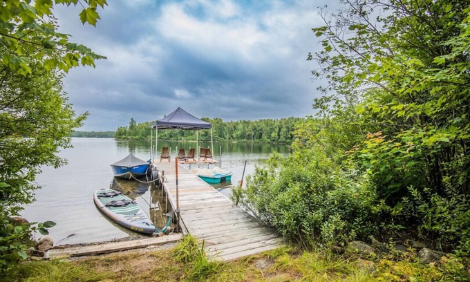 Nominingue Cottage | Charming Lakeside Retreat | Lac Blanc, Nominingue β Spacious Family Getaway π‘πΆβοΈ