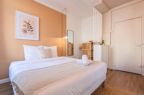 Vauban - Wazemmes Apartment | Charming Lille St Michel studio