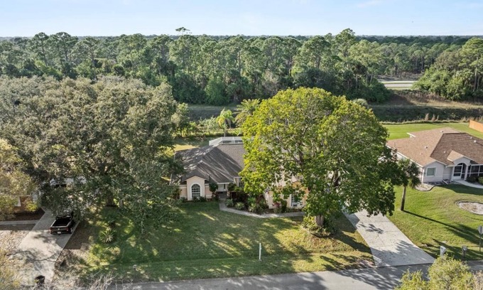 Interchange Square House | Charming Retreat in Palm Bay, FL