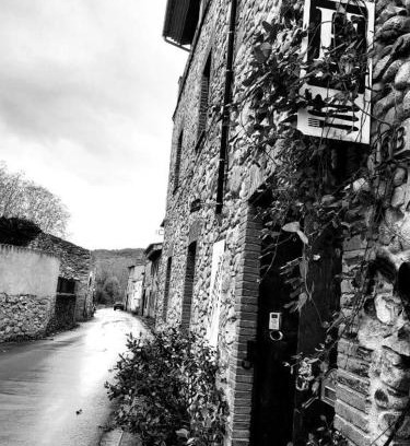 La Cellera de Ter House | Charming rustic house - near river and forest