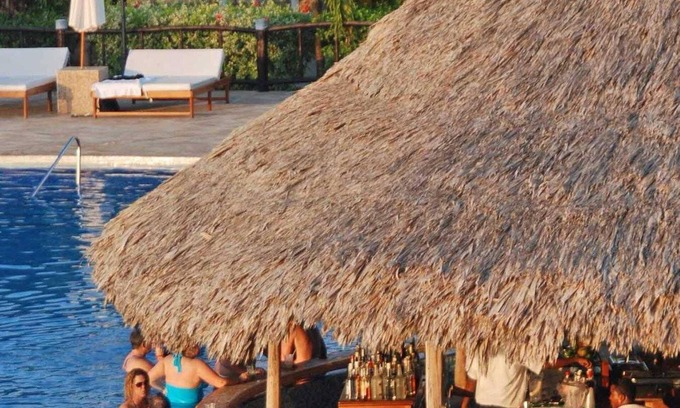 Placencia Resort | Charming Single Room w/Private Patio, Wireless Internet, & Mini Bar