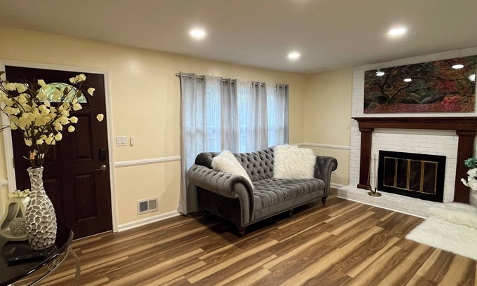 Highview House | Charming spacious 3-bedroom house with WiFi and patio