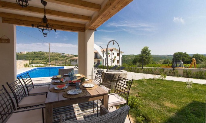 Momjan Villa | Charming stone villa Duda with private pool and magnificent view