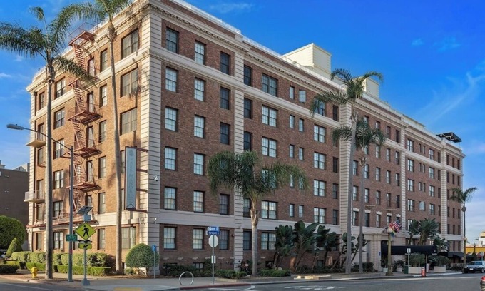 Park West Apartment | Charming studio suite in delightful Banker's Hill San Diego-Walk to Balboa Park