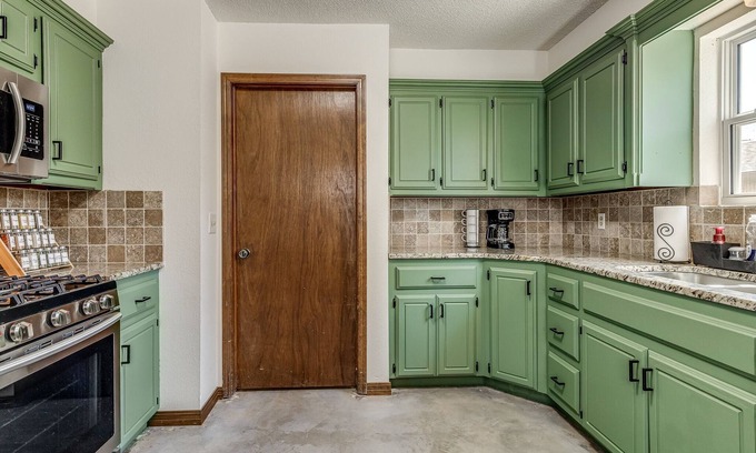 Norman House | Charming West Side Retreat