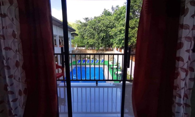 Coron Hotel | Charms Hotel