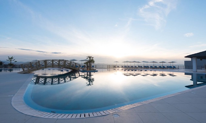 Tirana Hotel | Chateau Linza Resort