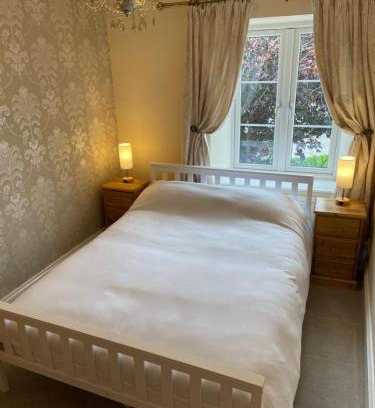 Bishop Sutton House | Chew Valley Retreat Suite