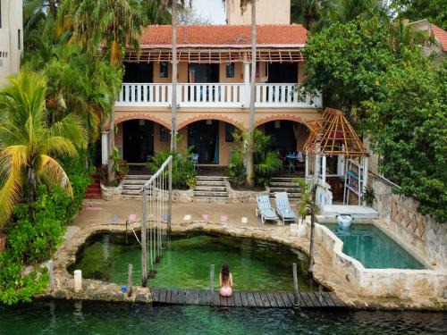 Puerto Aventuras Hotel | Chez Waffle Hotel