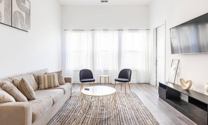 Castleberry Hill Apartment | Chic 1BR Apt in Downtown ATL!