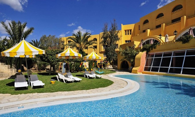 Yasmine Hotel | Chich Khan